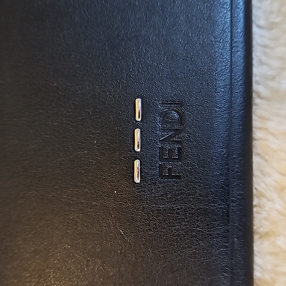 FENDI Cateye Sunglasses with Lens Detail - Full Inclusion (Case, Cloth, COA) - Picture 2 of 12